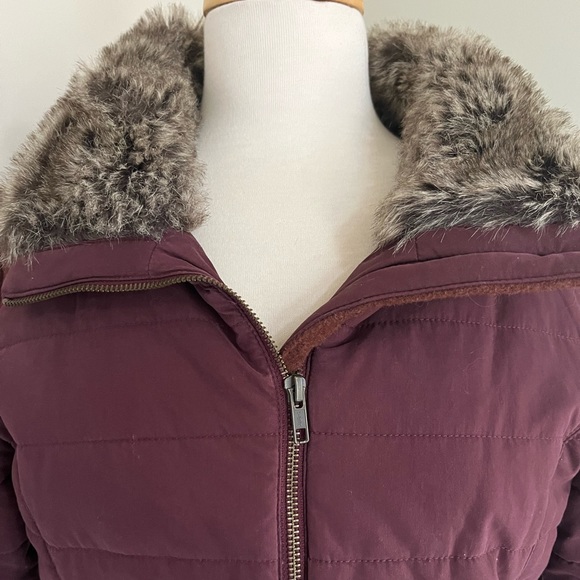 Carve Designs Ventura Puffer jacket w/ faux fur collar zip front pockets size S - Picture 3 of 16